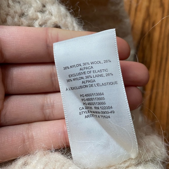 Wilfred cropped knit sweater - Picture 3 of 5